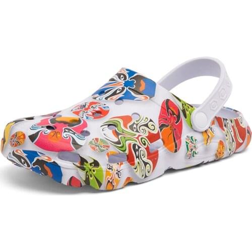 Plus Size 47 Hole Clogs Sandals For Men EVA Valentine Slippers Sandalia Masculina Male Closed-toe Garden Shoes