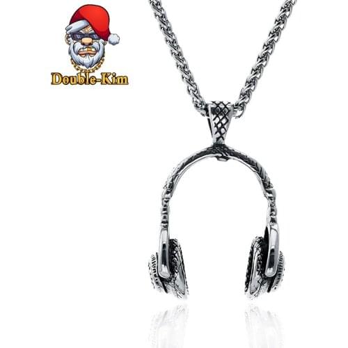 Big Headphones Pendant Necklace Hip-hop Street Culture Titanium Stainless Steel Necklace Classic Man Jewelry Exquisite Gift