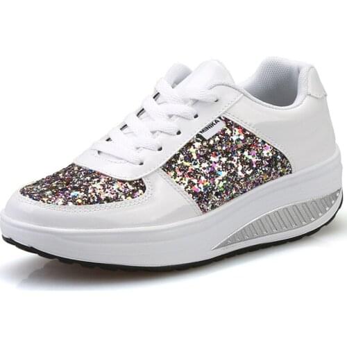 Fashion Shiny Running Shoes Women Lace-up Platform Sneakers Leather Height Increrasing Women Shaky Sport Shoe Female Gym Shoes