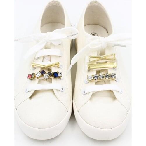 Newest Fashion Gold Color Alloy Shoe Buckle for Women Rhinestone Artificial Pearl V Rectangle Bowknot Chain Sneaker Jewelry Gift