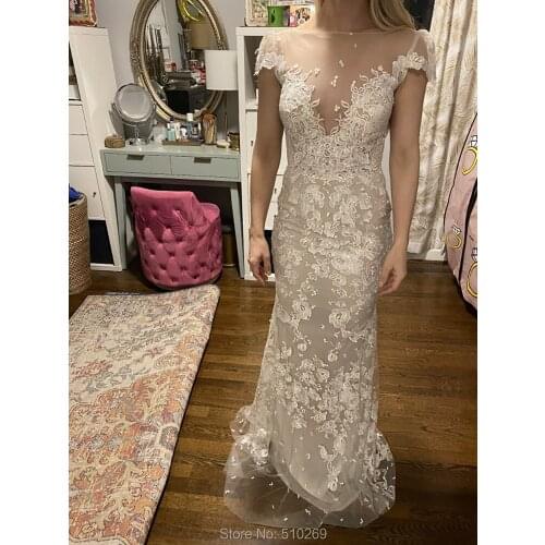 Sheath Wedding Dress Vestido De Noiva Short Sleeves Tulle Floral Lace Appliques Bridal Gowns Low Back Illusion Neckline