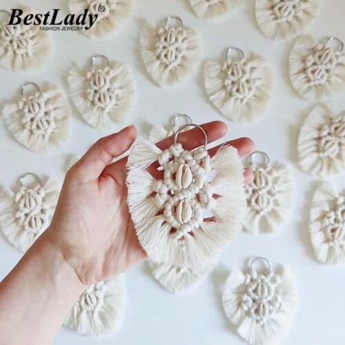 Best Lady Summer Shell Macrame Key Chains for Women Ethnic Fringed Tassel Bag Car Keychains Accessories Jewelry Gift Ins Hot