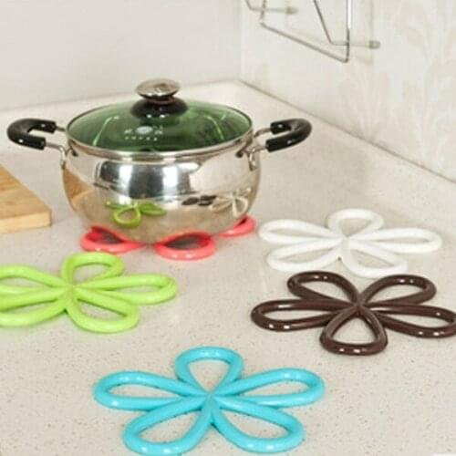 Fantastic Plum-shaped anti -slip table mat Heat pad insulated hot pot mat kitchen Placemats Insulation mats HTL