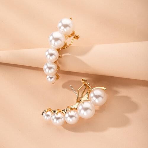 SOHOT Normcore French Trendy Imitation Pearl C Shape Women Stud Earrings European Brand Popular Female Charm Jewelry Brincos
