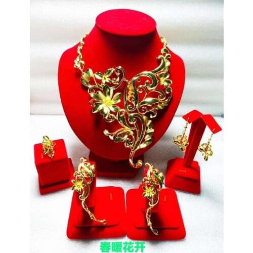 Yulaili Chinese Design Women Gold-color Hundred Flowers Blooming Necklace Bracelet Earrings Ring Jewelry Display