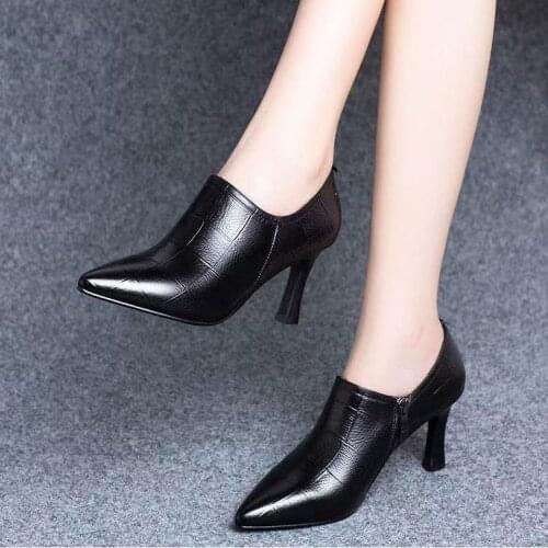 Fall 2021 High-heeled woman stiletto heel Medium heel ankle boots pointy high heel deep mouth single shoe woman