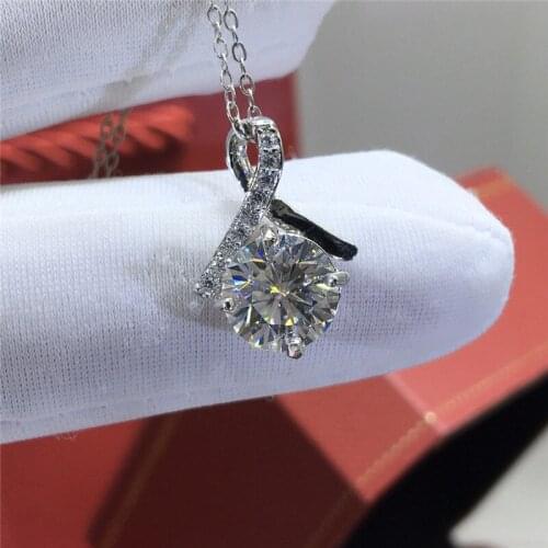 Silver 1 Carat Excellent Cut Diamond Test Passed D Color High Clarity White Moissanite Bowknot Pendant Necklace Silver 925 Chain