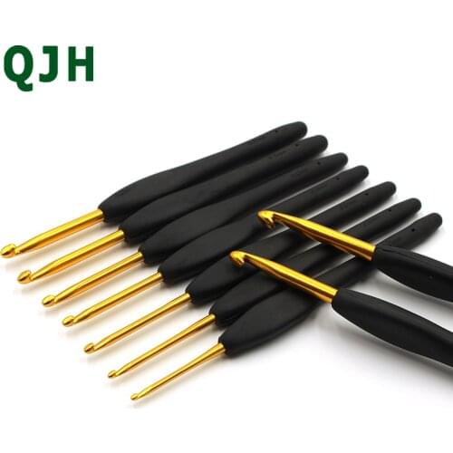 2.0-6.0mm Crochet Hook Set Aluminum Ergonomic Crochet Needles with Colorful Soft Rubber Grip Cushioned Handles Needles