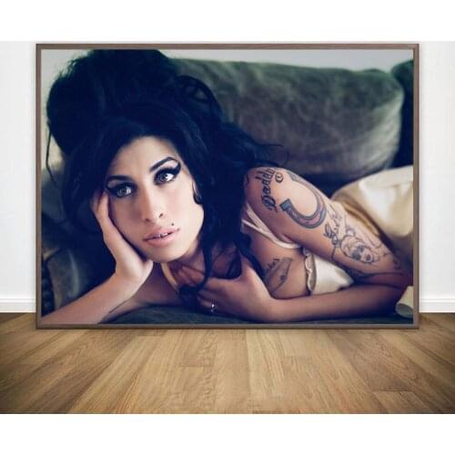 Singer Posters and Prints Amy Figure Painting Sexy Woman Canvas Picture for Home Design Frameless Home Room Decoration
