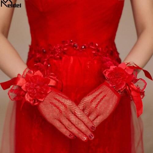 2019 Elegant White Red Short Red High Quality Flower Wedding Gloves Bridal Gloves Wedding Accessories