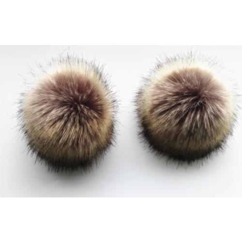 20pcs 50pcs/lot Wholesale Faux Fur Pompoms For Winter Knitted Skullies Beanies Caps Hats 13cm Imitation Fur Ball Accessories