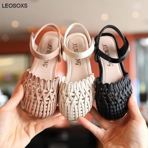 Fashion Girls Retro Woven Belt Princess Shoes 2021 Summer Hollow Out Girls Sandals Velcro Childrens Beach Shoes