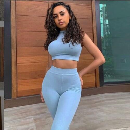 2020 European and American new summer womens fashion sports leisure solid color exposed navel yoga suit two-piece fitness suit