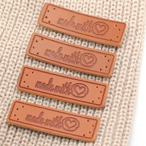50Pcs 50x15mm Tags Brown "Made With" Heart Labels Handmade Knitting Tags On Hats Sewing Love PU Faux Leather Label DIY Crafts