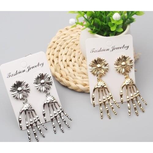 Exaggerated Geometric Metal Sunflower Skeleton Claw Dangle Earrings Women European and American Fashion Jewelry Girl Gift