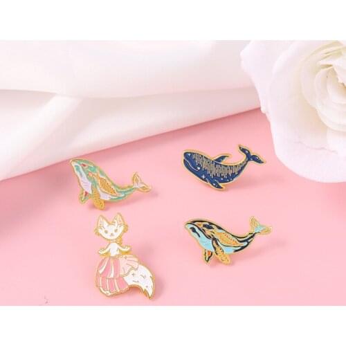 Small And Cute Marine Life Color Whale Alloy Enamel Brooch Japan And South Korea Small Fresh Fox Animal Badge Pin Jewelry Gift