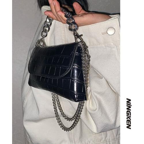 Niche design bag crocodile pattern chain underarm bag retro baguette bag middle age bag shoulder diagonal bag crossbody bag