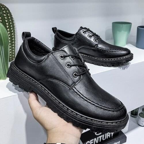 Zapatos de hombre New 2020 Brand Flat leather Shoes Fashion Male Shoes spring Footwear Comfortable Men Casual Shoe sneakers