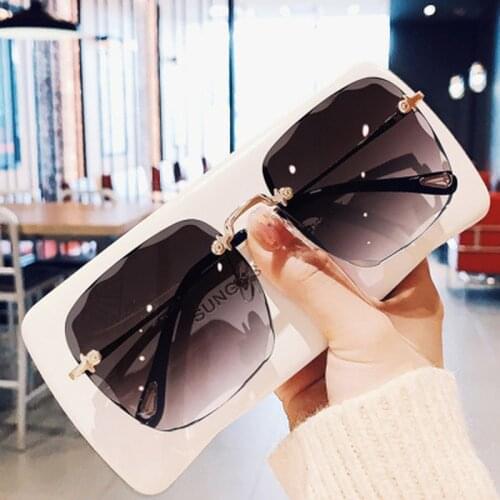 2021 New Rimless Square Oversize Sunglasses Women Vintage Luxury Brand Designer Cutting Lens Gradient UV400 Driver Goggles