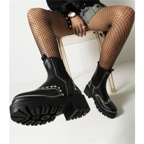 YMECHIC Punk Rivet Line Sewing Thread Ankle Boots for Women Retro Platform Anti-slip Waterproof Sole Shorty Botas Winter 2021