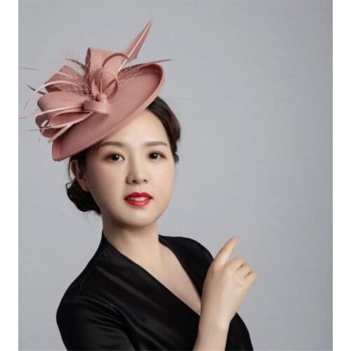 Wedding Party Hat Cambric Headwear Hair Decorate Portrait Bridal Hat Light Gray Noble Woman Headdress Navy Plumage