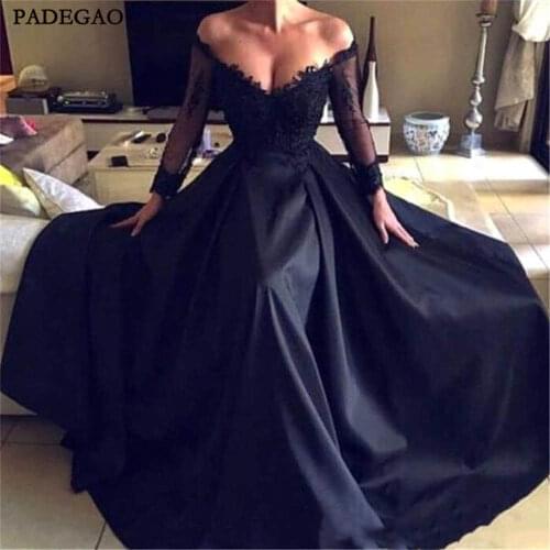 Hot Sale Black Evening Dresses A-Line Appliques Long V Neck Off Shoulder Stain Floor Length Open Back Evening Dress Plus Size