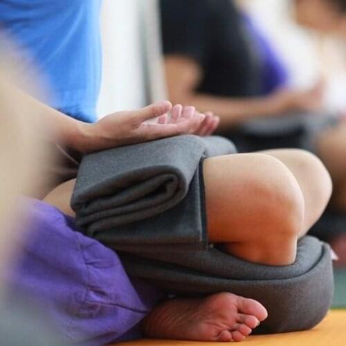High Quality Wheat Widening Thickening Yoga Auxiliary Warm Anti-skid Yoga Meditation Blanket Ayange Yoga Blanket