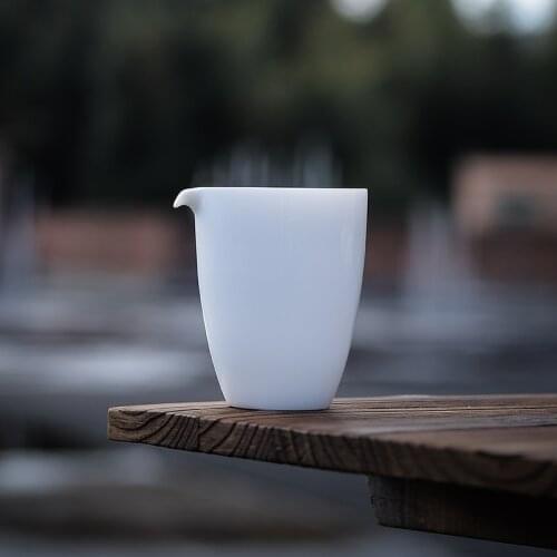 LUWU ceramic tea pitchers white chahai chinese kung fu tea accessories 200ml