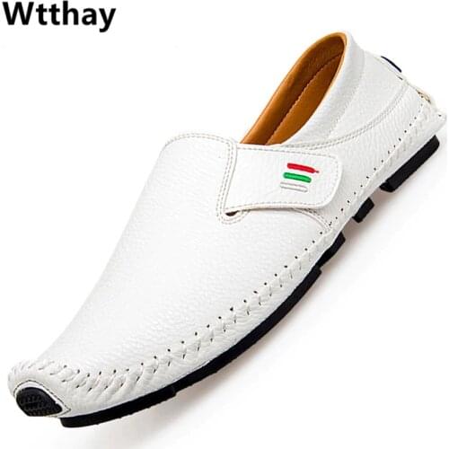 Leather Men Casual Shoes Luxury Brand Mens Loafers Moccasins Breathable Slip-on Flat Shoes Boat Shoes Mens White Driving Shoes