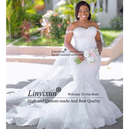 Plus Size Crystal Off the Shoulder Mermaid Wedding Dresses Vintage Tulle Lace Appliques Country Africa Court Train Wedding Gowns