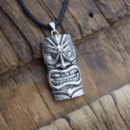 Mysterious Alien Face Pendant Necklace Witchcraft Pagan Jewelry