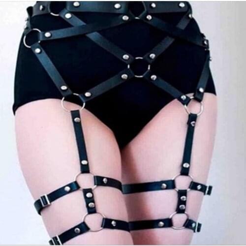 Sexy Leather Garter Belt with Rings Rivet Black Color Punk Faddy Women Waist Decoration