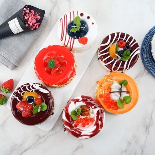 1pc PU Artificial Cake Simulation Food Magnetic Refrigerator Paste Round Donut Cake for Wedding Home Decoration Photography Prop