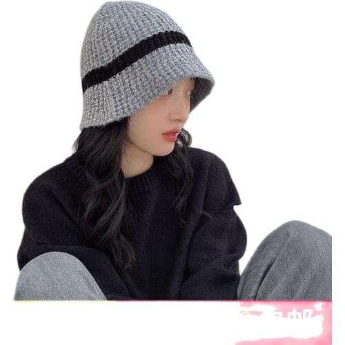 2021 Panama Warm Winter Womens Bucket hat for Teens Felt Hat For Girl Autumn And Winter fashion Fur Black hip hop hat cap