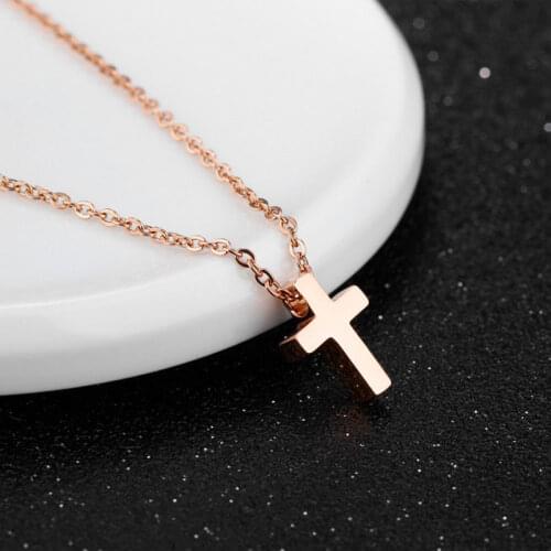 Simple Women Necklace Stainless Steel Chain Cross Pendant Ladies Casual Necklaces Jewelry Accessories EA