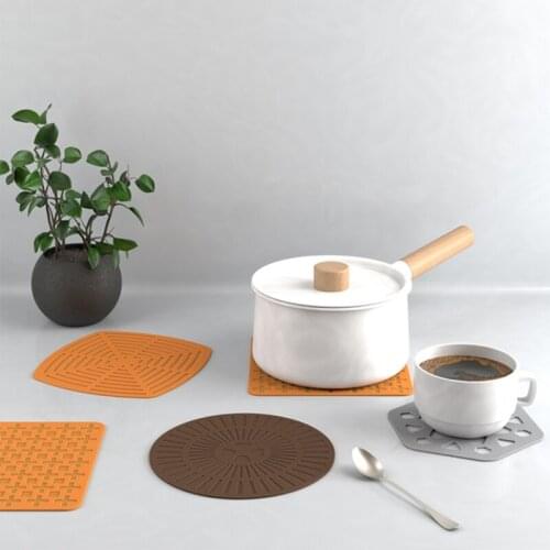 4PCS Silicone Square Insulation Pad Silicone Mesh Cushion Cup Mat Kitchen Dining Table Pad Home Tools