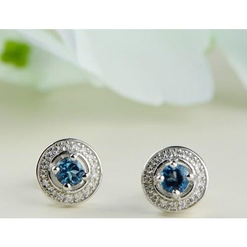 Personality temperament Korean Edition earring fashion OL white zirconia blue topping stone Tremella nail allergy