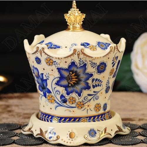 European Ceramic Toothpick Holder Painted Relief Craft Decorative Toothpicks Dispenser Gilded Home Decoration Modern Ornaments