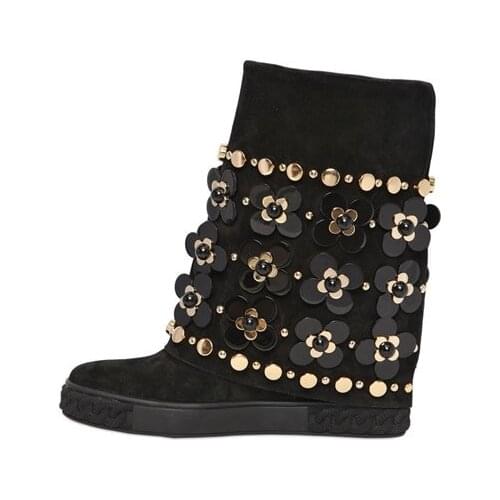 High Quality Black/Golden Flower Appliques Suede Leather Women Round Toe Mid-Calf Boots Increase Heel Ladies Slip On Boots