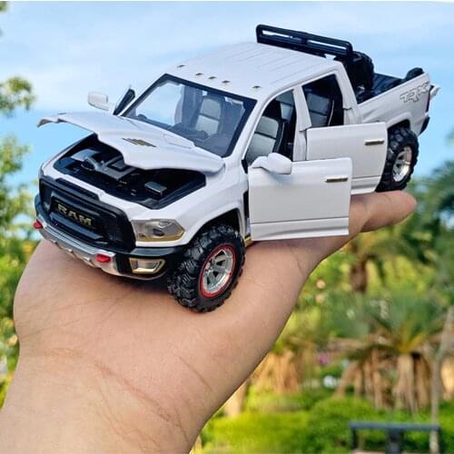 1/32 New Arrival Ram Pickup Off Road Model Toy Car Alloy Die Cast Simulation Sound Light Pull Back Off-Road Toys Vehicle