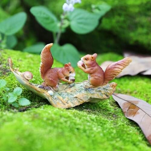 Nordic Resin Animal Micro-landscape Squirrel Frog Owl Snail Quality Sculpture Decoration Living Room Home Decor Ornaments