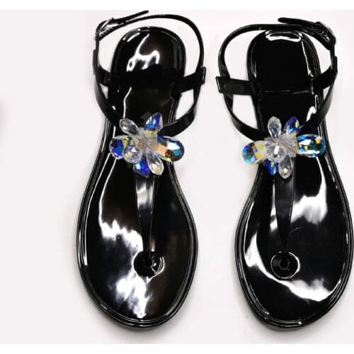 Fashion PVC Shoes Jelly Sandals Women Flats Summer Shoes 2021 Beach Modern Sandals Flat with Plastic Crystal Shoes Woman