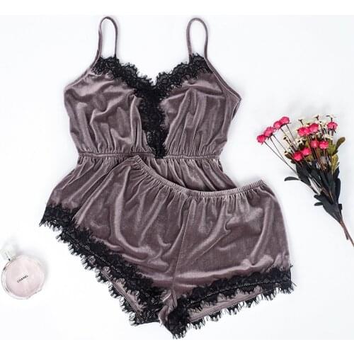 Women Velvet Pajamas Sexy Two-piece Lace Camis Top and Shorts Elegant Glossy Warm Velour Sleepwear New AW21 Ladies Homewear