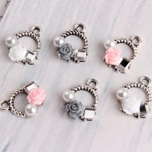 Wholesale 60PCs 13*14MM Resin Flower Decorated Vintage Alloy Hollow Round Pendant Charms DIY Jewelry Findings Ornament Accessory