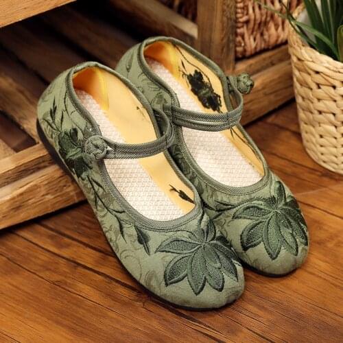 Cresfimix Zapatos De Mujer Women Cute Green Floral Pattern Shoes Lady Casual Anti Skid Ballet Shoes Sweet Dance Shoes B5510