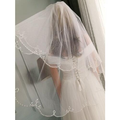 Romantic Two-Layer Beaded Edge Wedding Veil Elbow Length Bridal Veils with Comb