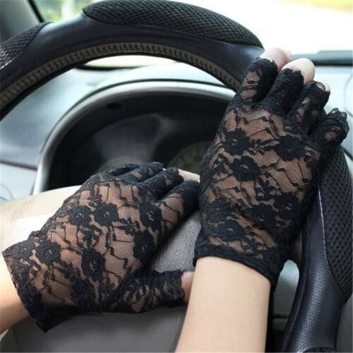 Fashion Ma'am Black And White Semi Lace Gloves Fingerless Lace Decoration Gloves Wholesale