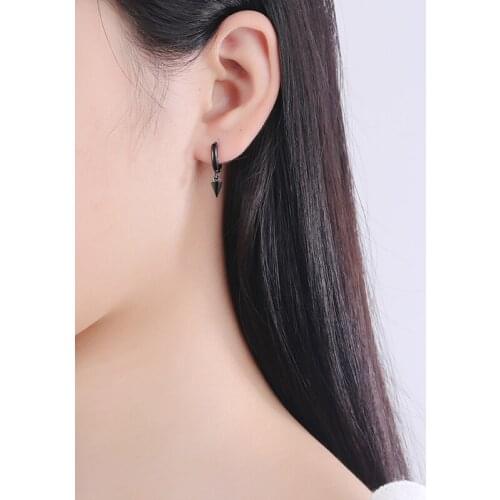 Womens Fashion Simple Style Small Hoop Earrings Black/White Tiny Huggies With Cone Pendants Charming Minimal Piercing Earring