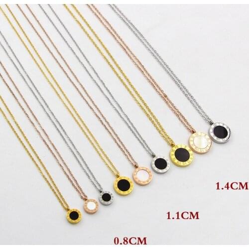 Roman Numerals Two Side Circle Round Pendant Necklace For Women Shell Jewelry Stainless Steel Love Short Necklaces Luxury K0026