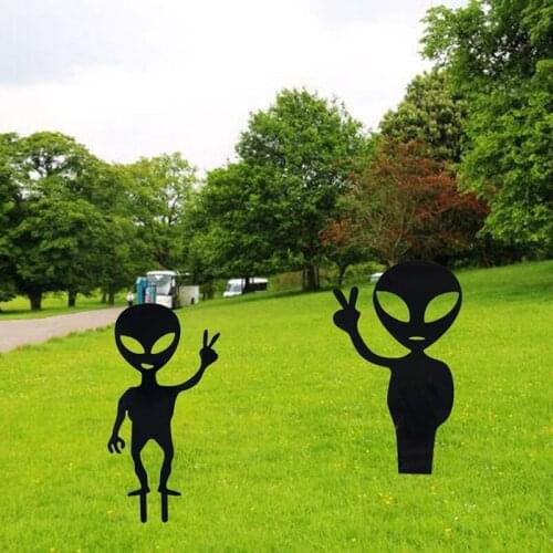 2 PCS Outer Space Alien Garden Decoration Outdoor Lawn Statues Black Acrylic Alien Yard Art Decor Backyard Lawn Stakes